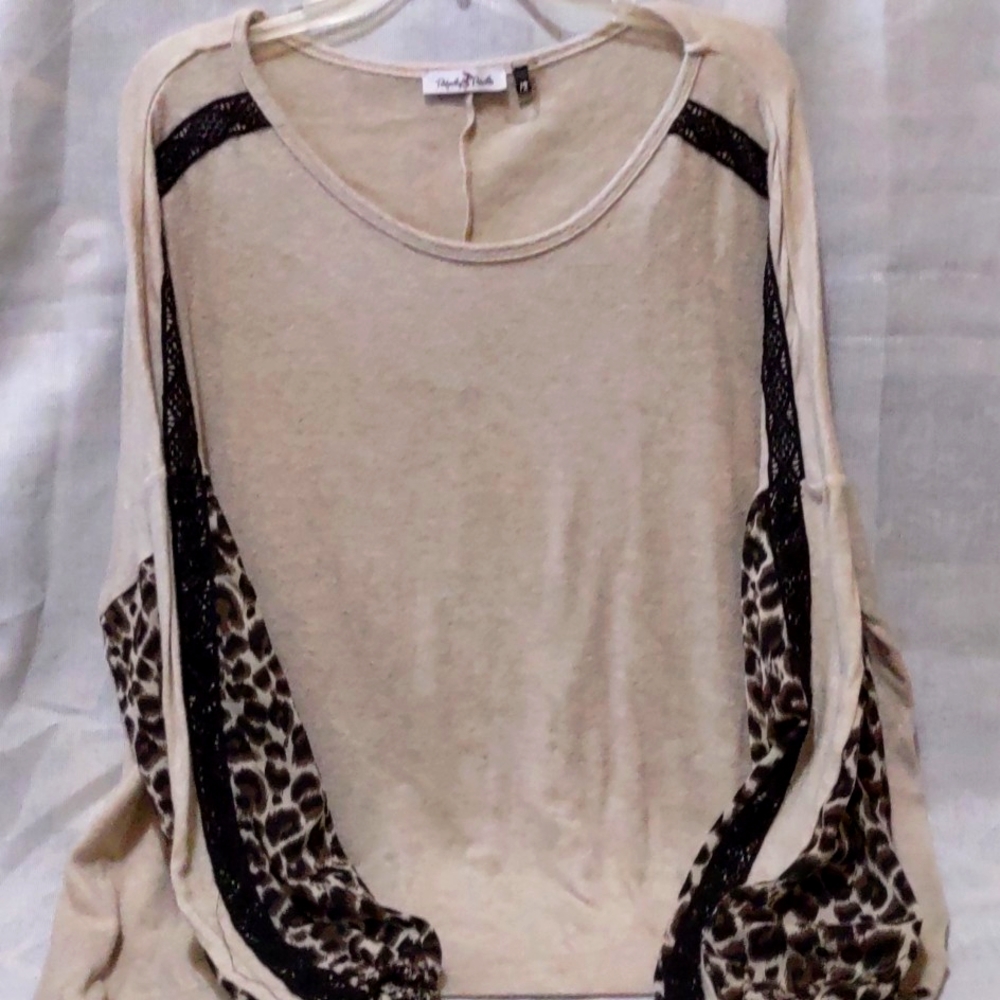 Ladies shirt - Picture 4 of 7